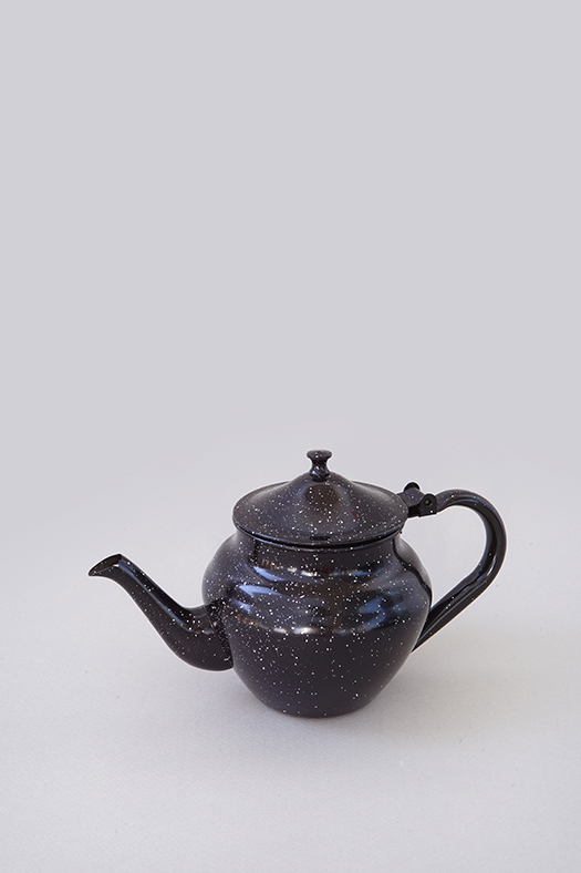 steel teapot - black