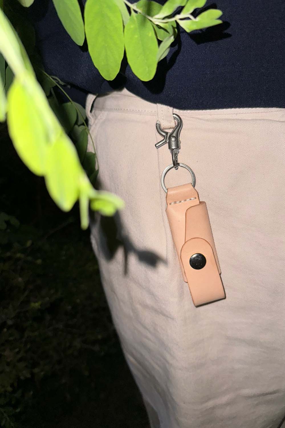 leather lighter keyholder - beige