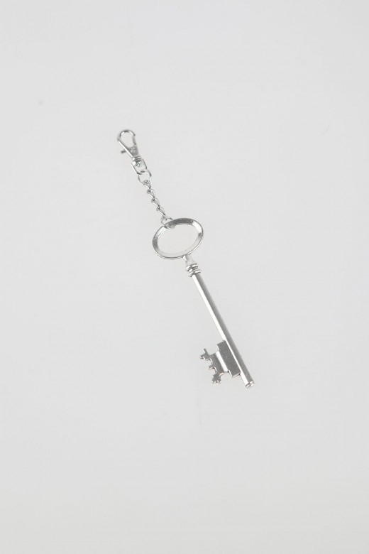 charm- key large