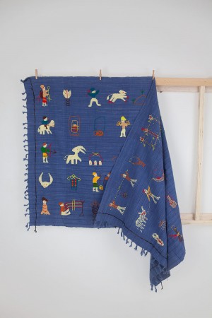 embroidery blanket - blue