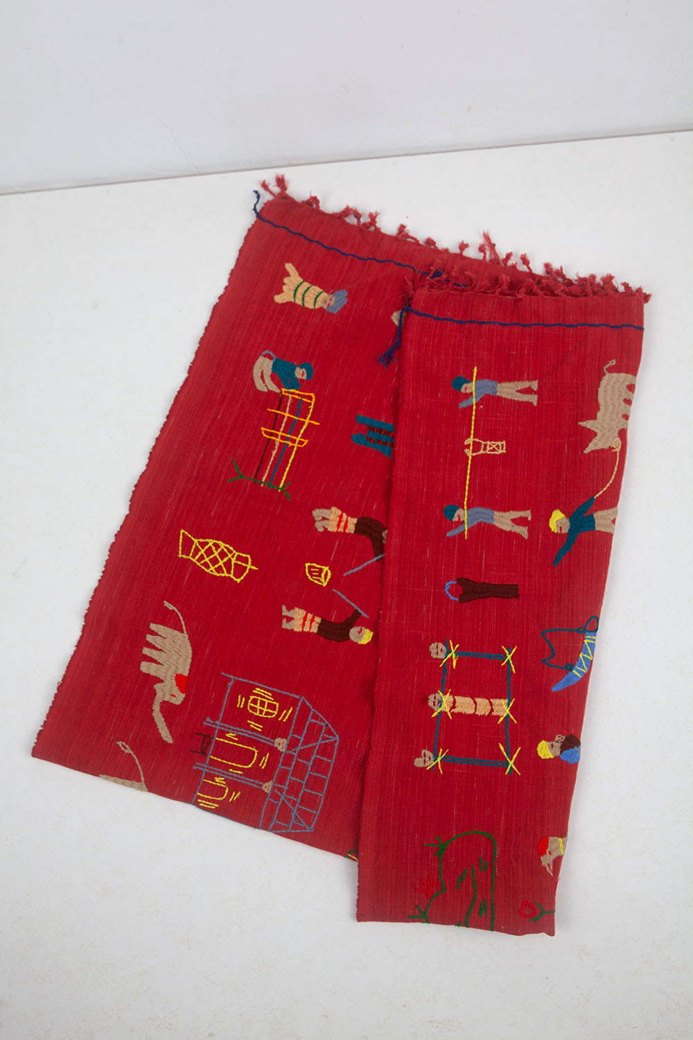 embroidery blanket - red