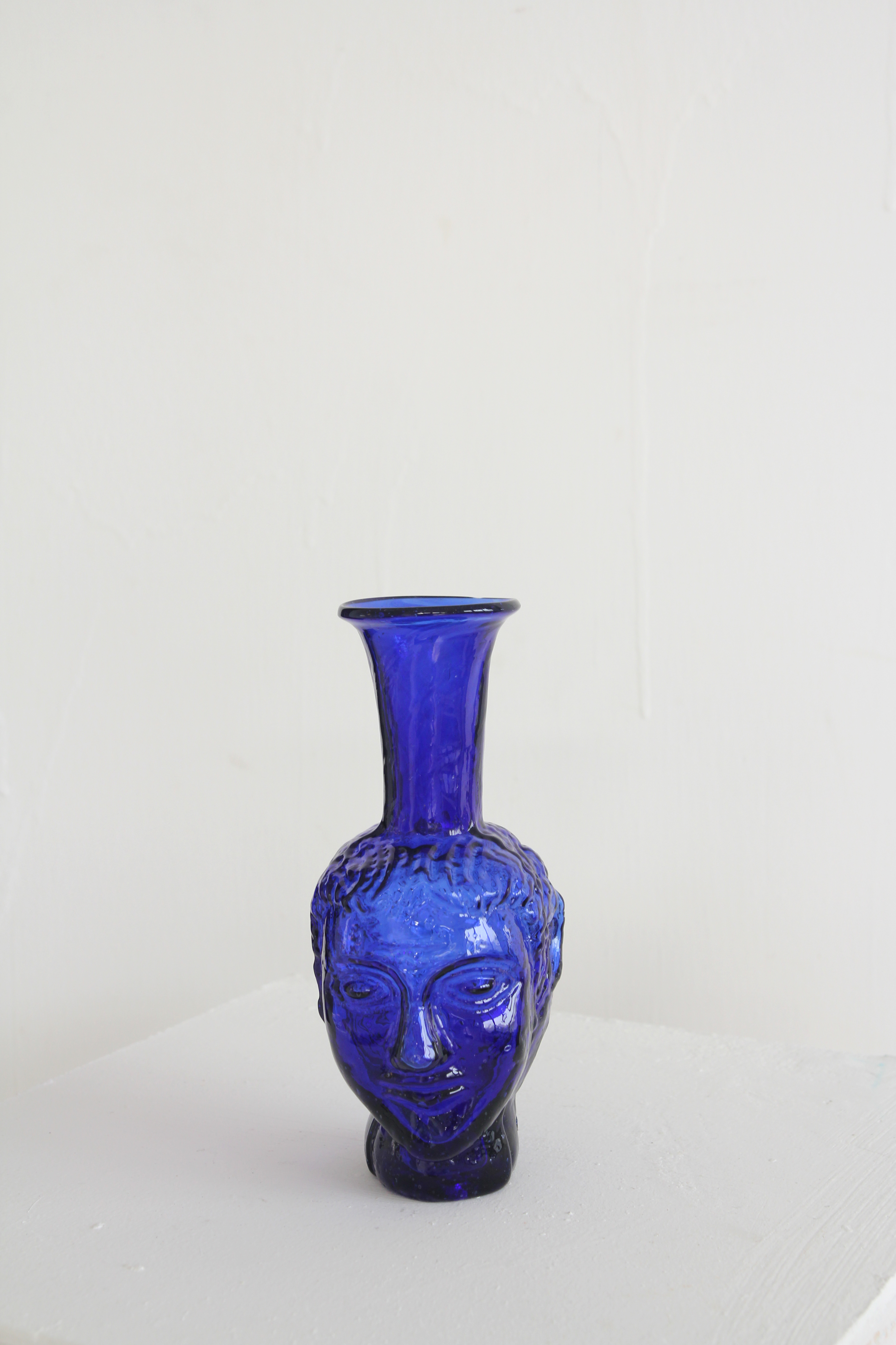 face carafe - blue