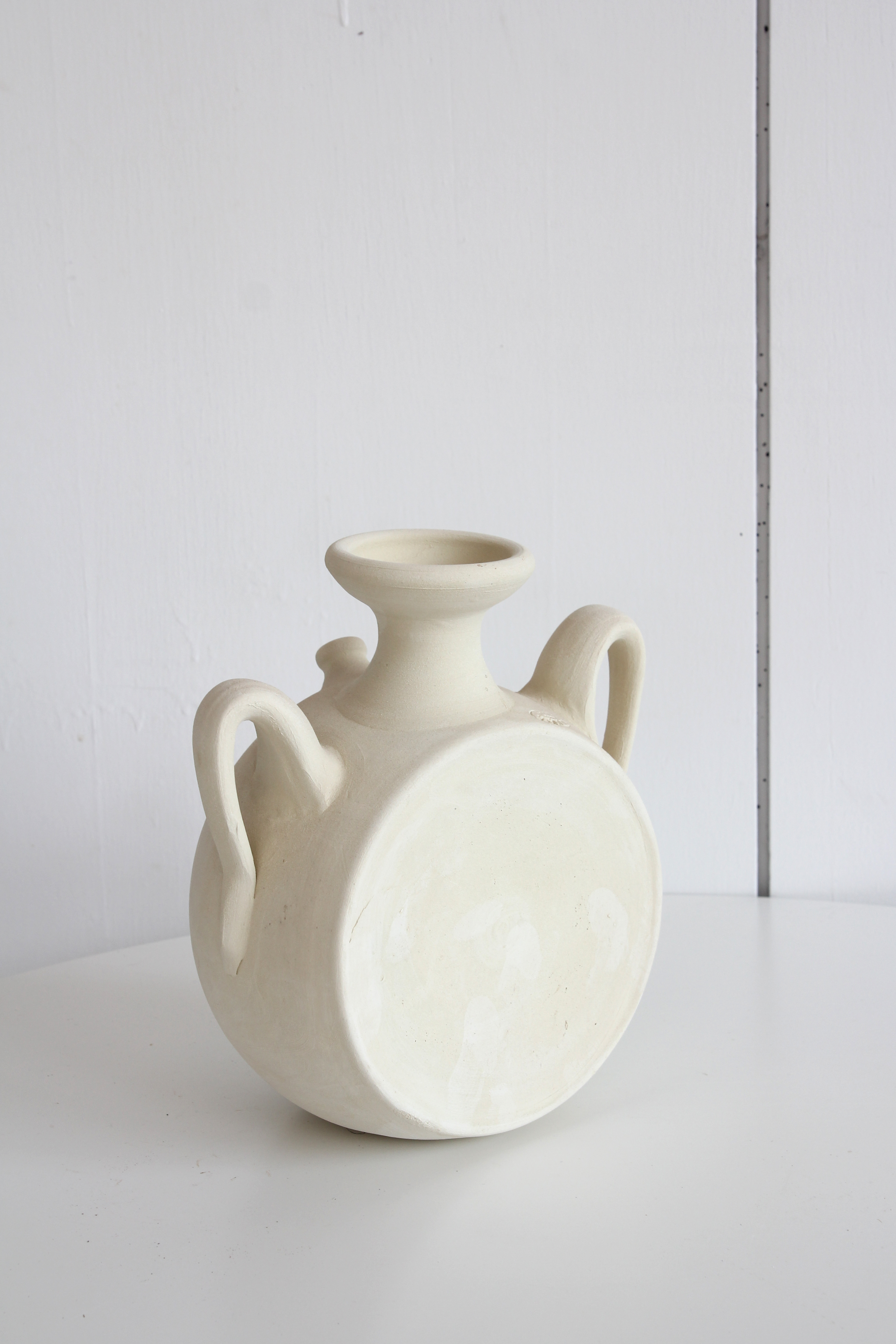 salt clay vase - flatback