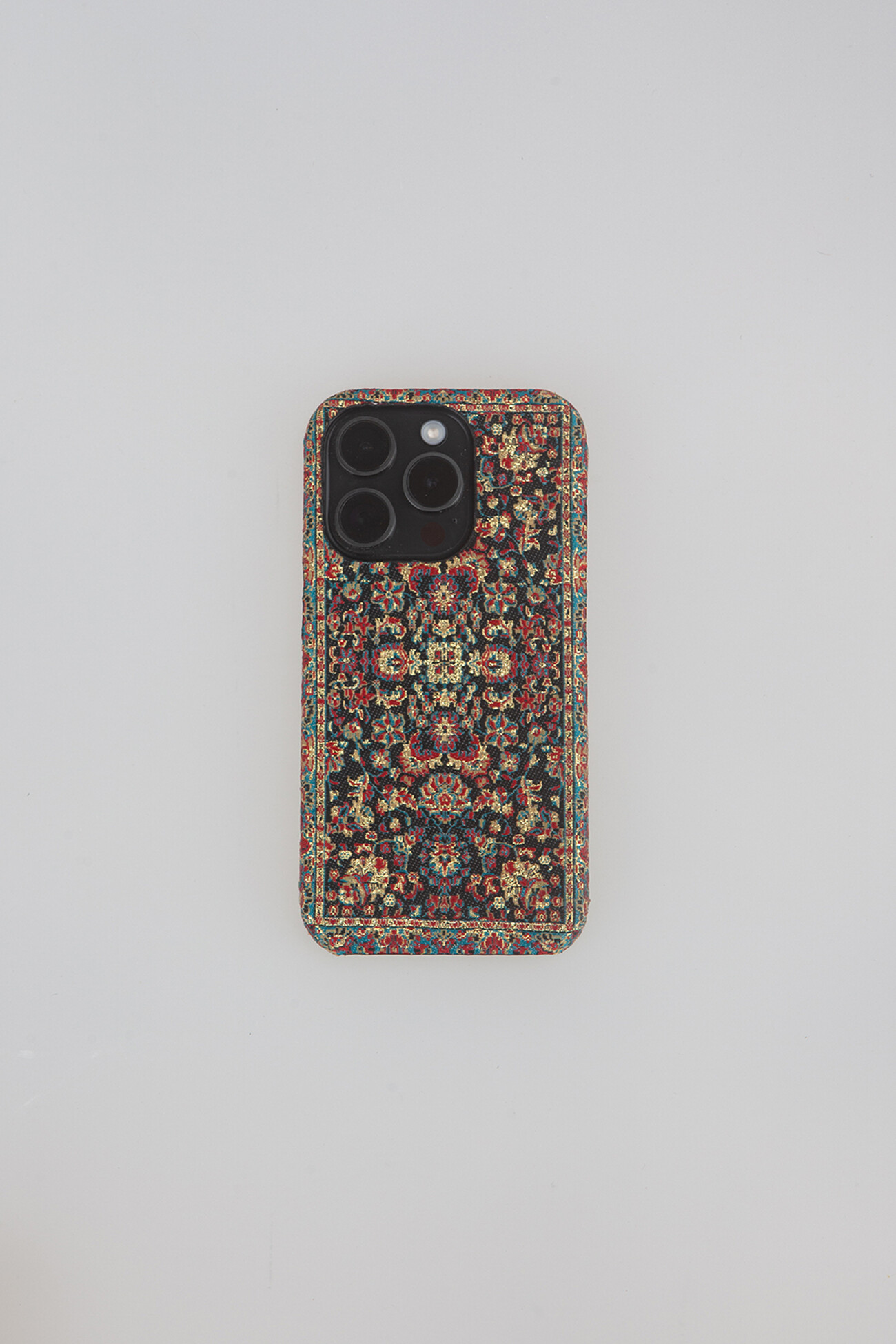 woven iphone case - garden