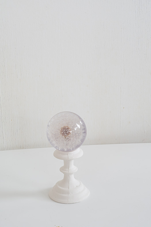 ceramic globe stand - small