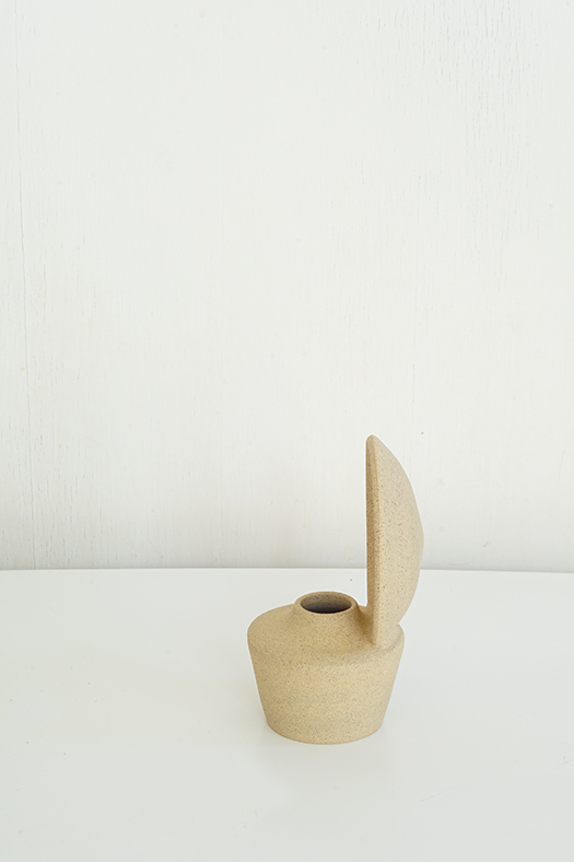 oval ceramic vase - S