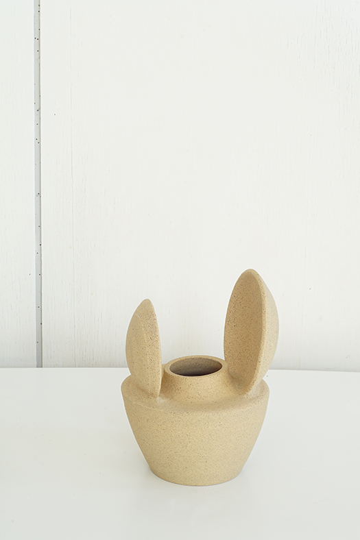 oval ceramic vase - M