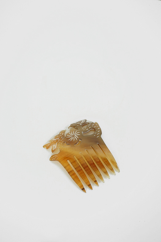 horn hair barrette  - no.1