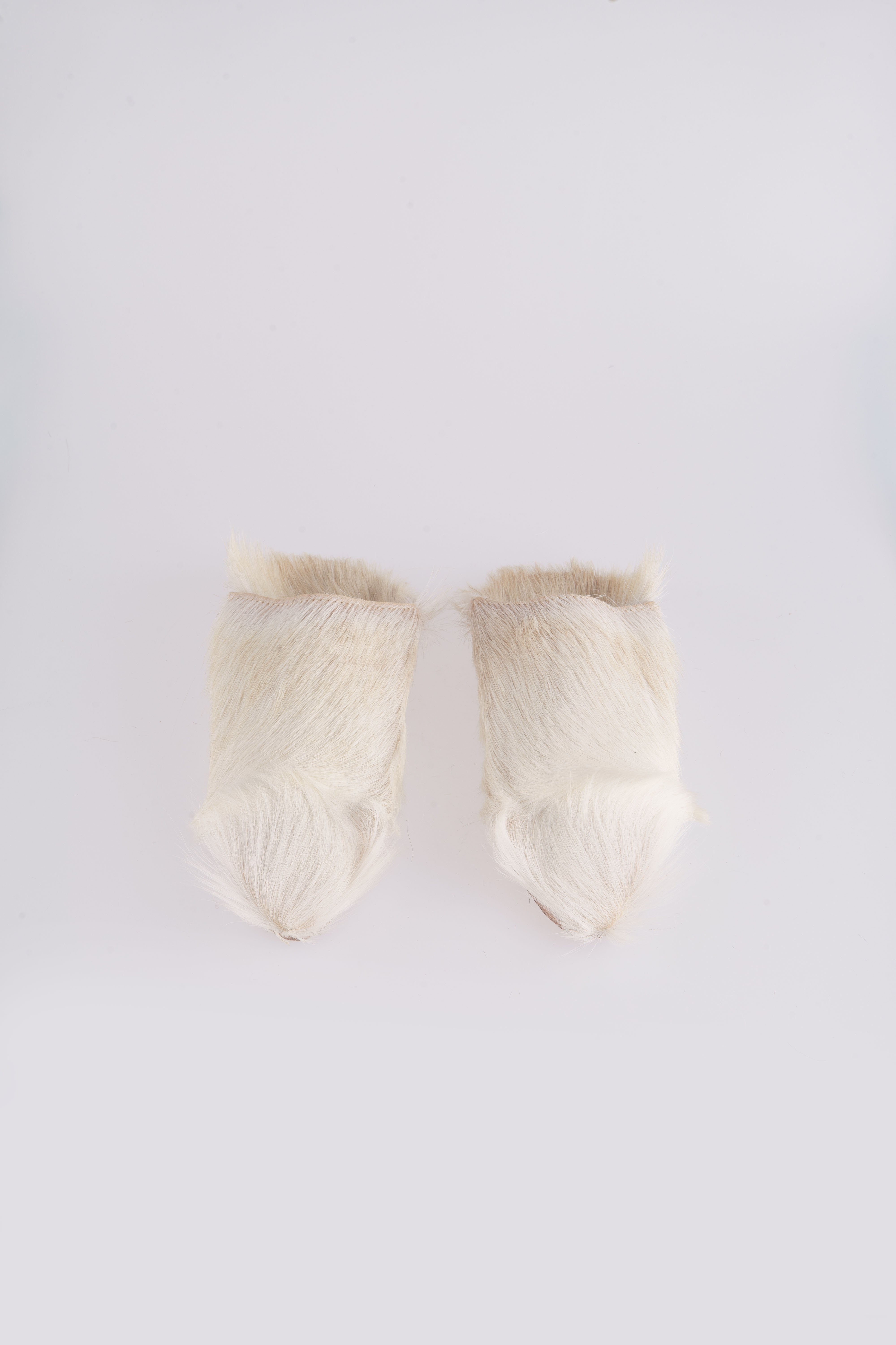 fur slipper - white