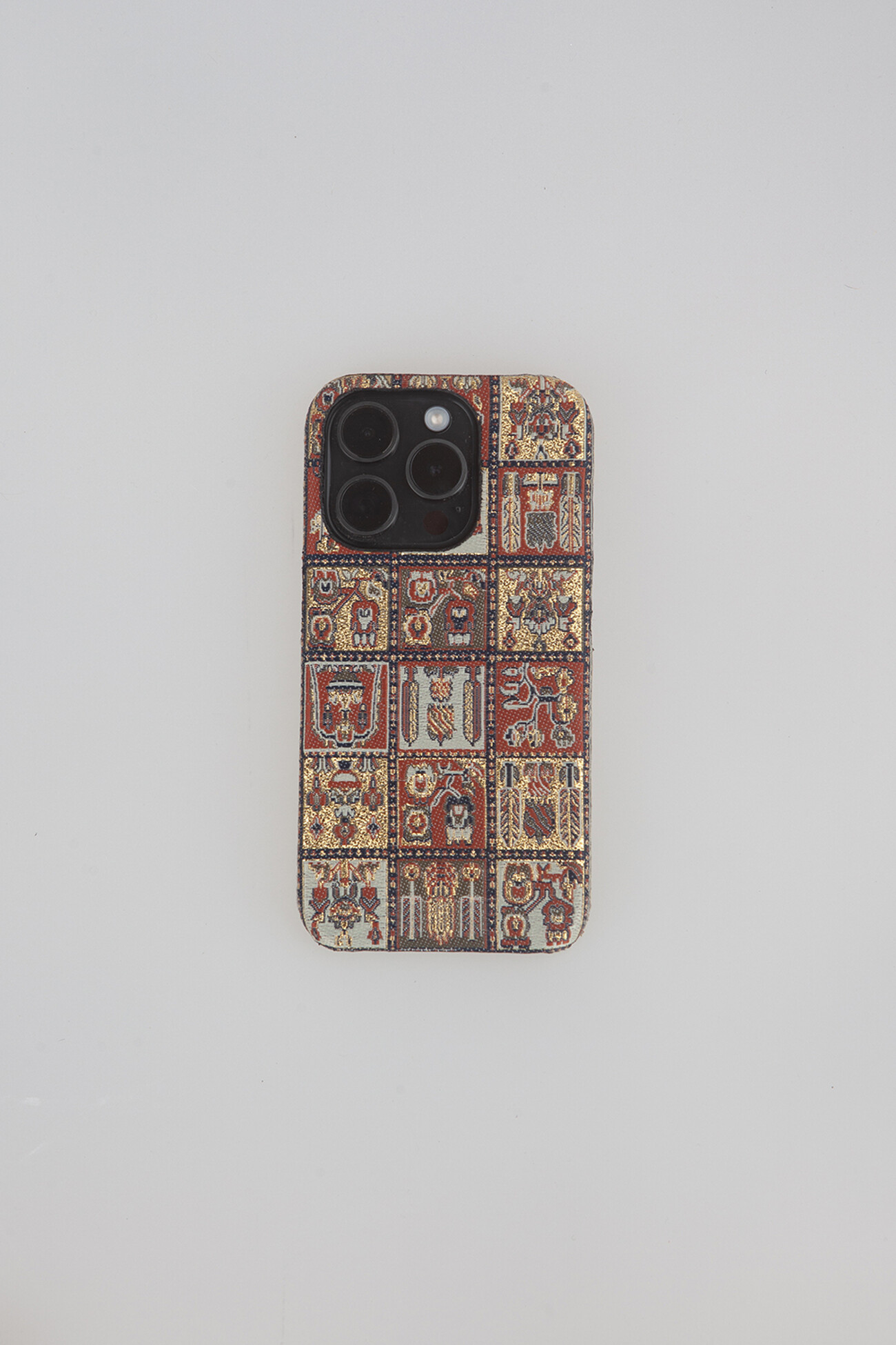 woven iphone case - facade