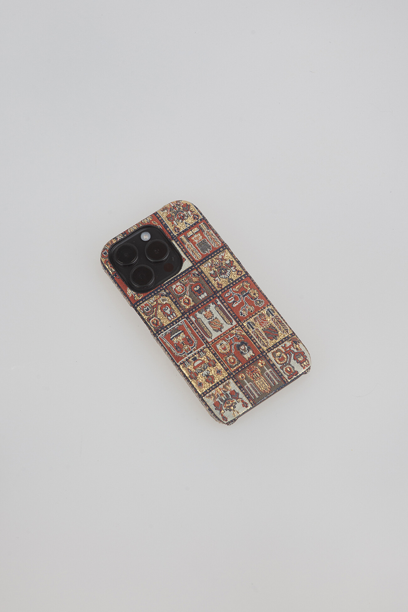 woven iphone case - facade