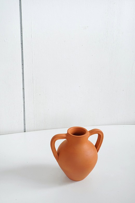terracotta vase-S