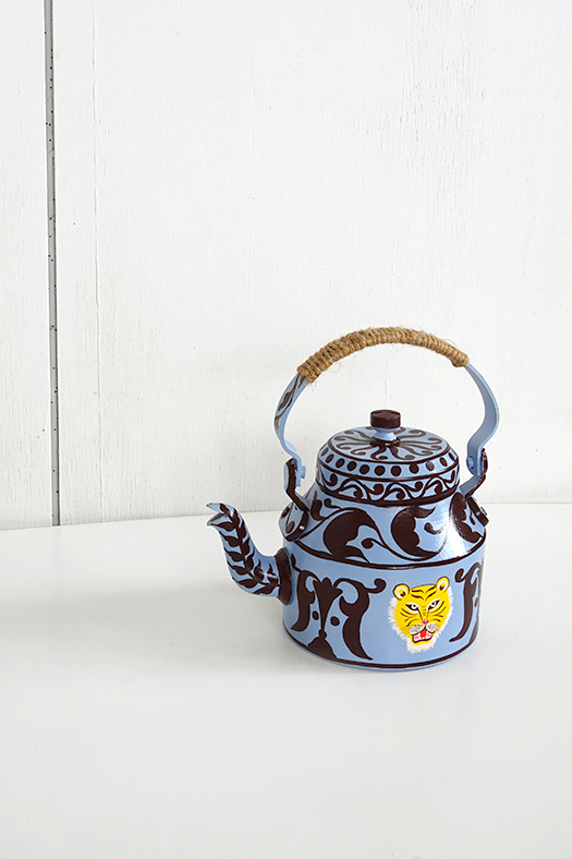 enamel teapot -tiger