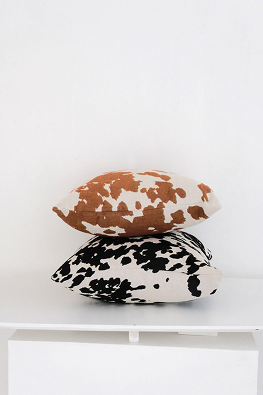 cushion - cow K