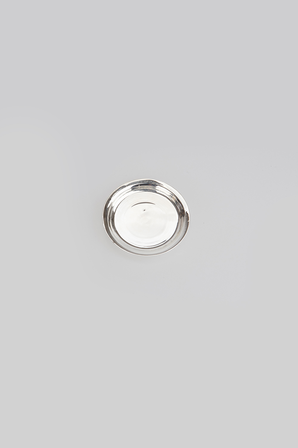 silver tray - circle