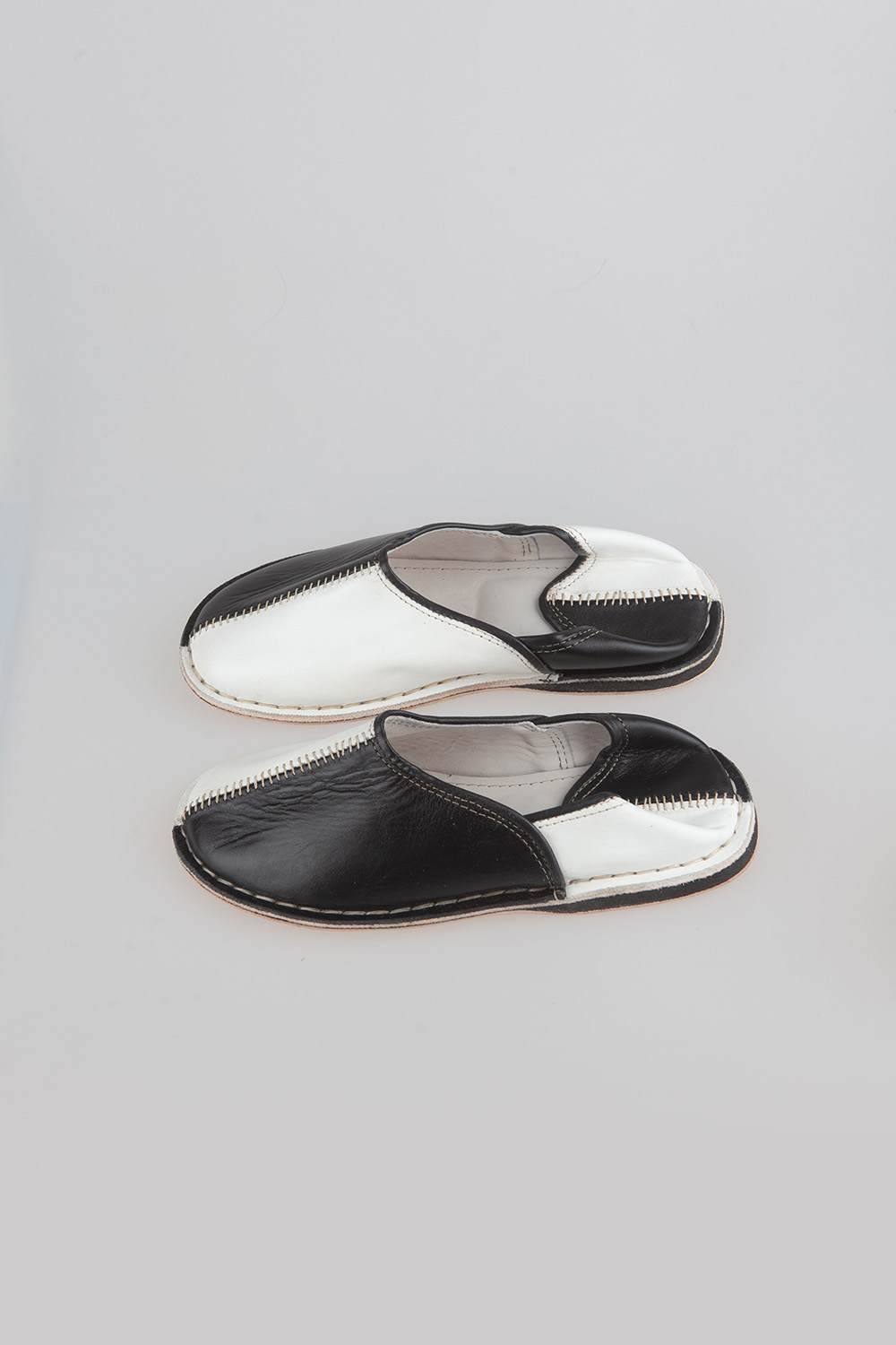 half half slipper - black & white