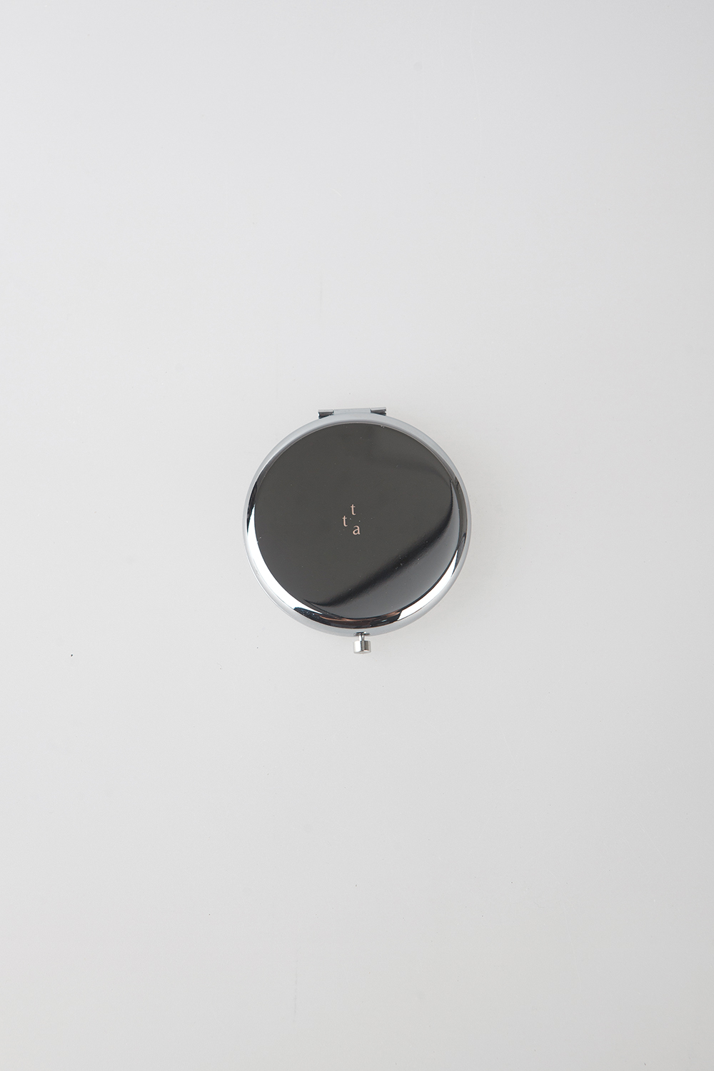 pocket mirror