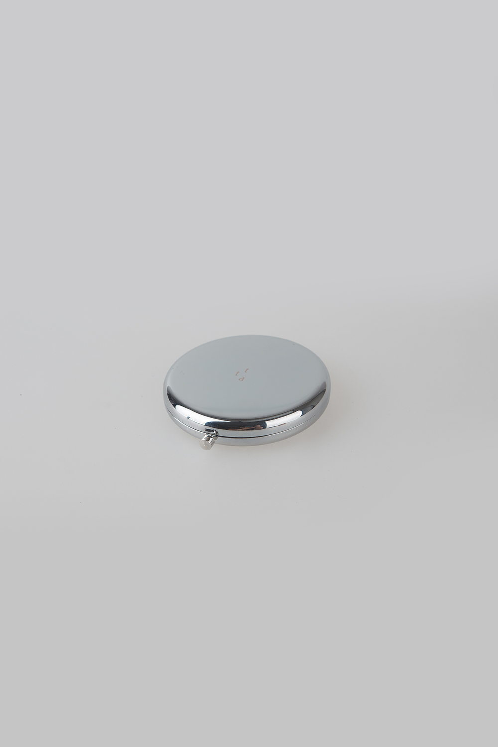 pocket mirror