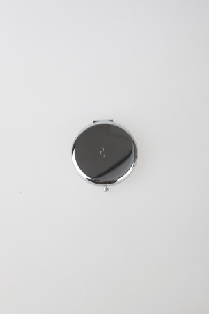 pocket mirror