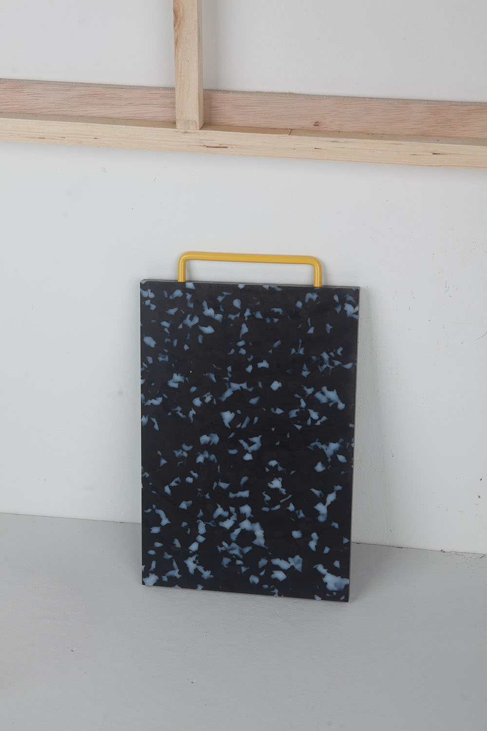 memphis cutting board - KL