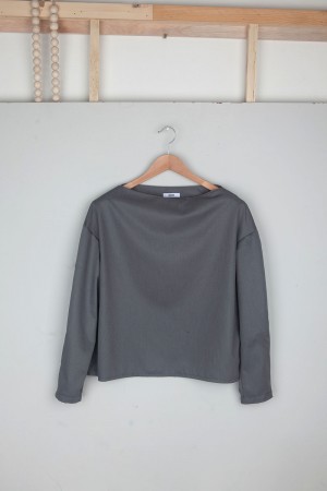 flat blouse- grey